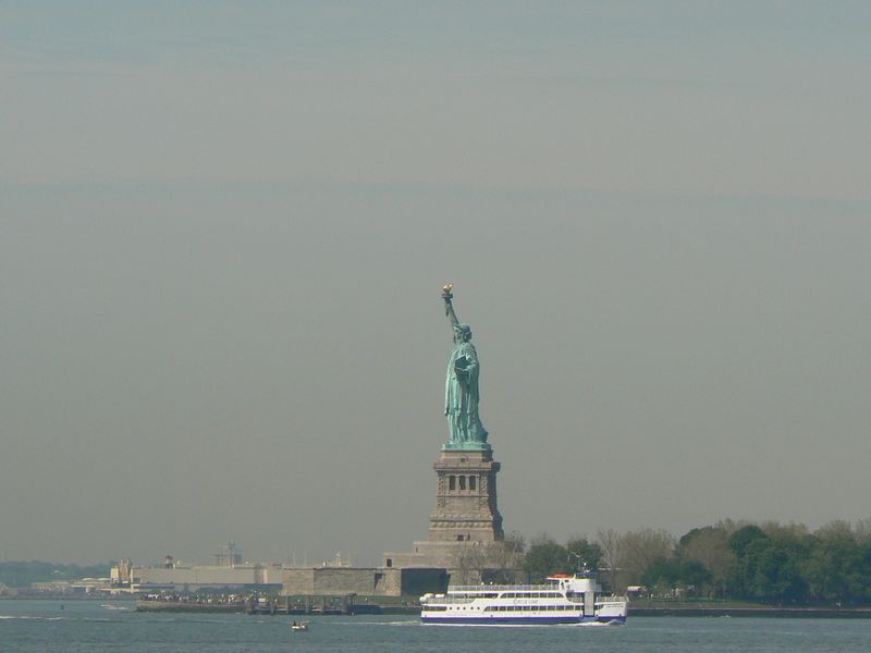 Statue de la liberte: Statue de la liberte vu de Battery Park 2